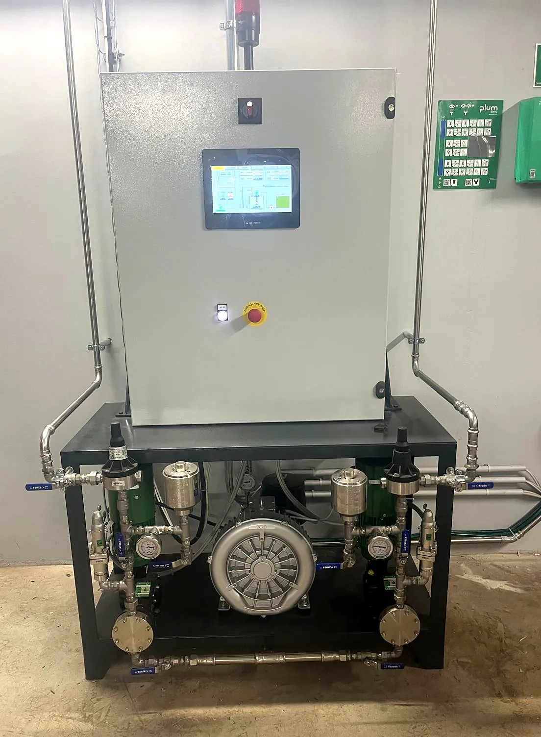 SNCR dosing skid with PLC control panel and operator panel – biomass boiler, France
